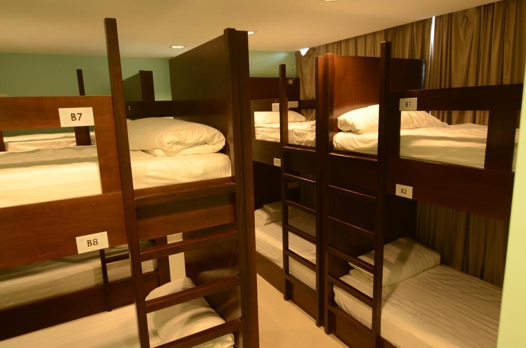 Sri Packers Hotel Bandar Baru Enstek Room photo