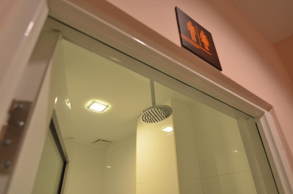 Sri Packers Hotel Bandar Baru Enstek Exterior photo